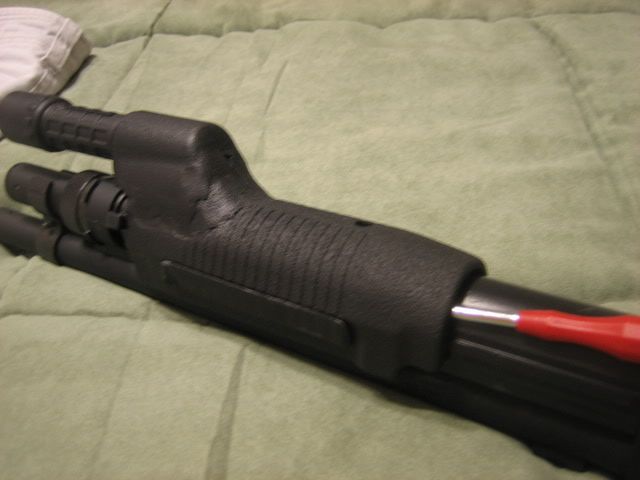 http://i8.photobucket.com/albums/a1/aznriptide859/Airsoft/TM%20M3%20Super%2090%20Disassembly%20Pics/IMG_3983.jpg