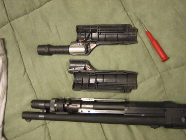 http://i8.photobucket.com/albums/a1/aznriptide859/Airsoft/TM%20M3%20Super%2090%20Disassembly%20Pics/IMG_3987.jpg