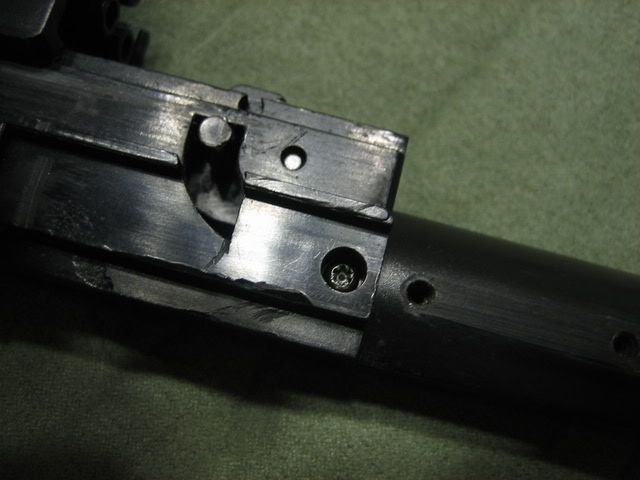 http://i8.photobucket.com/albums/a1/aznriptide859/Airsoft/TM%20M3%20Super%2090%20Disassembly%20Pics/IMG_4021.jpg