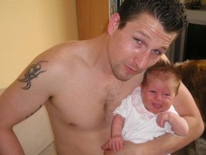 [img width=300 height=225]http://i8.photobucket.com/albums/a1/brintaatje/esmee004.jpg[/img]