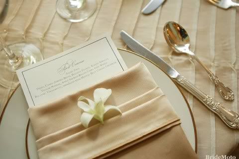 Wedding napkins flowers