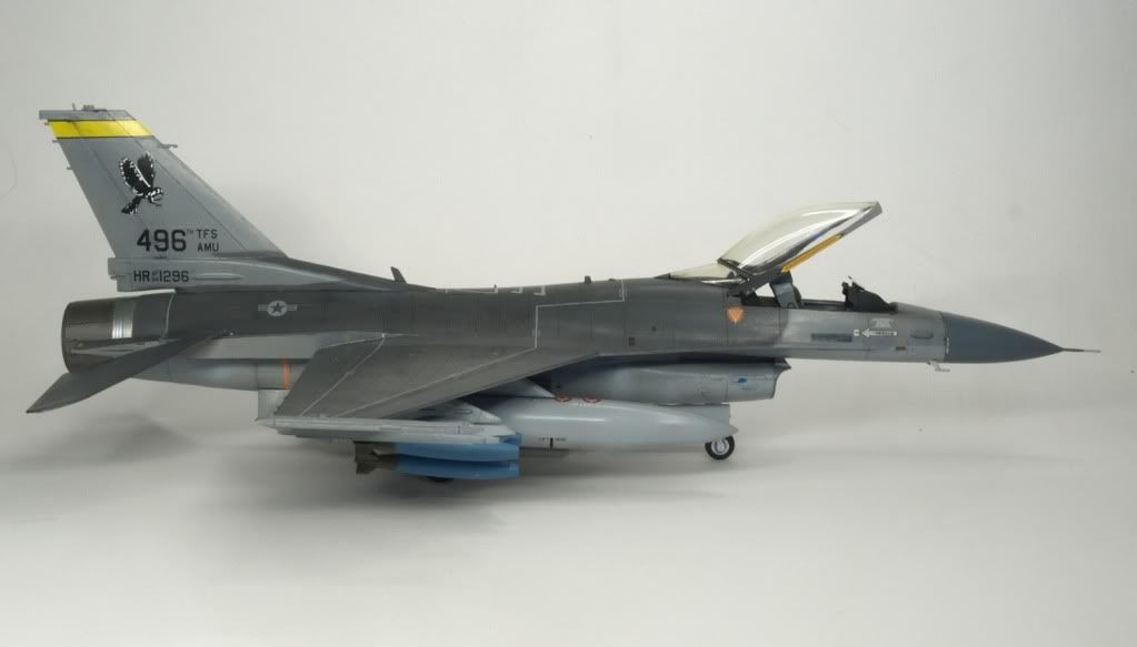 F1610.jpg