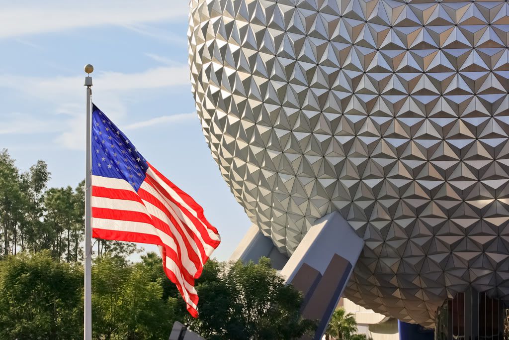 IMAGE: http://i8.photobucket.com/albums/a13/stevesmithjr/wdw2008/2.jpg