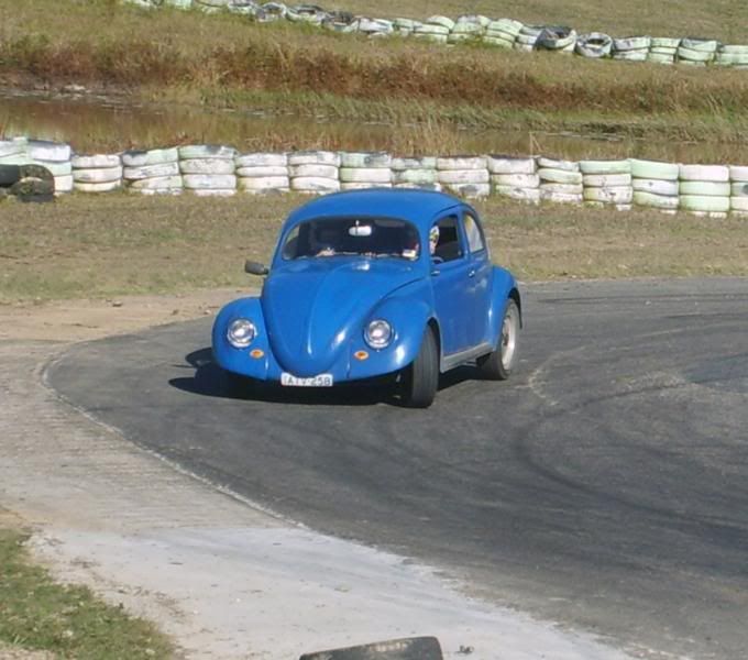 http://i8.photobucket.com/albums/a17/Aussieveedubbers/VALLA%202008/Racing/12.jpg