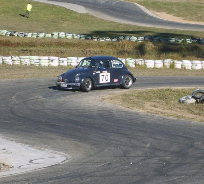 http://i8.photobucket.com/albums/a17/Aussieveedubbers/VALLA%202008/Racing/20.jpg