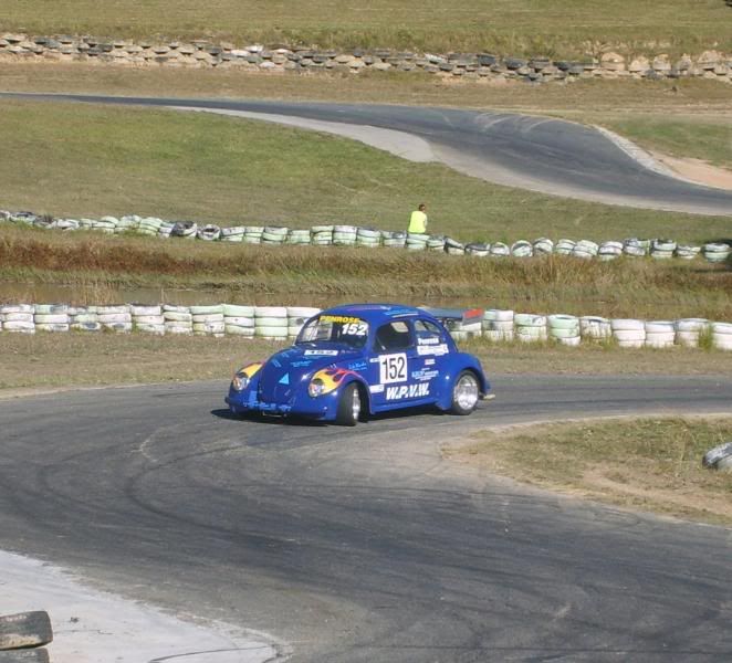 http://i8.photobucket.com/albums/a17/Aussieveedubbers/VALLA%202008/Racing/6.jpg