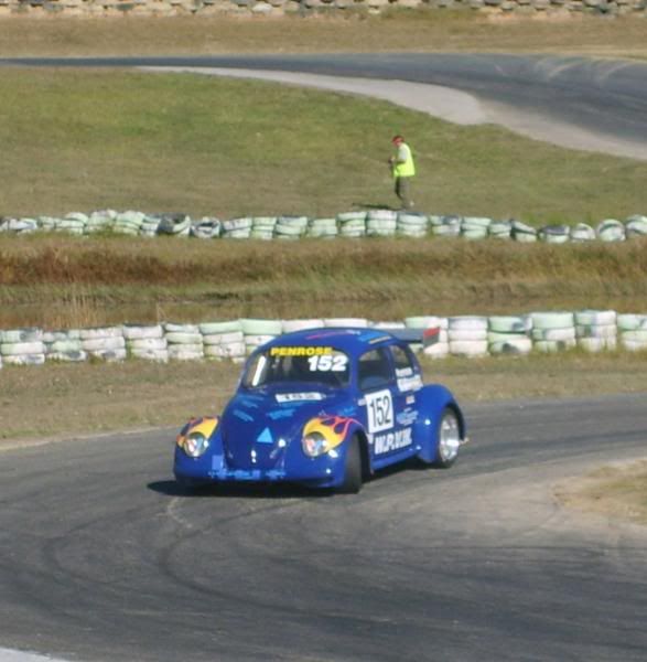 http://i8.photobucket.com/albums/a17/Aussieveedubbers/VALLA%202008/Racing/8.jpg