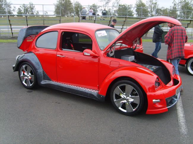 http://i8.photobucket.com/albums/a17/Aussieveedubbers/VW%20at%20Jambo2007/1.jpg