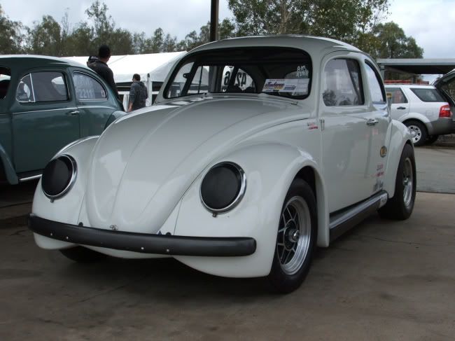 http://i8.photobucket.com/albums/a17/Aussieveedubbers/VW%20at%20Jambo2007/12.jpg