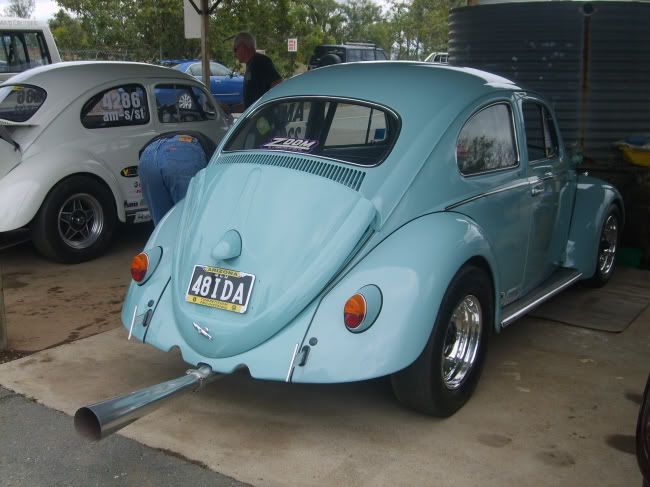 http://i8.photobucket.com/albums/a17/Aussieveedubbers/VW%20at%20Jambo2007/3.jpg