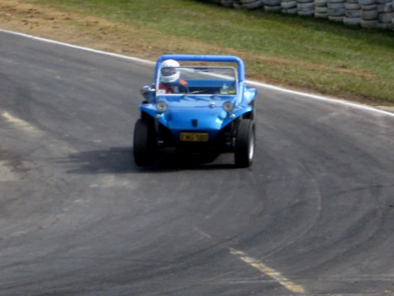 http://i8.photobucket.com/albums/a17/Aussieveedubbers/Valla2010/Racing/vallaR13.jpg