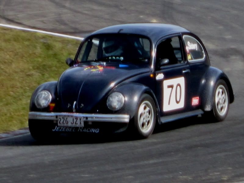 http://i8.photobucket.com/albums/a17/Aussieveedubbers/Valla2010/Racing/vallaR8.jpg