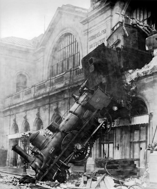 http://i8.photobucket.com/albums/a17/KennyDoll77/Train_wreck_at_Montparnasse_1895.jpg