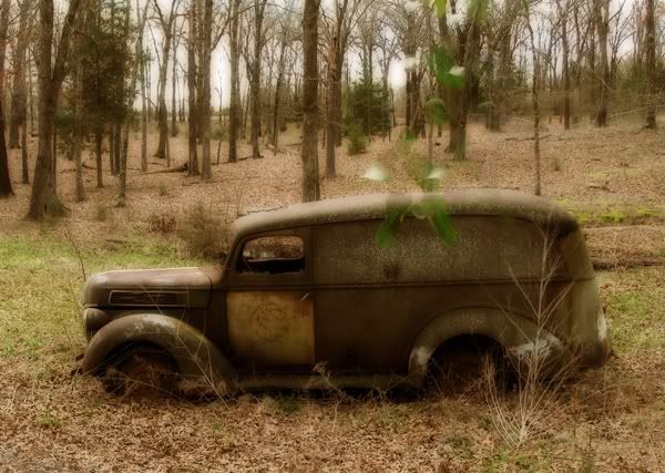 IMAGE: http://i8.photobucket.com/albums/a21/troutcane/Land%20Transports/ortonizedvan.jpg