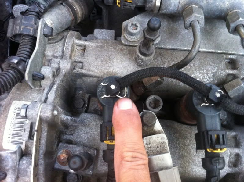 1.3 CDTI Injector Removal & Copper Washer Replacement. PT1 Vauxhall