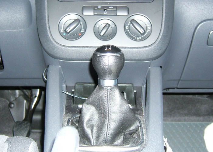 momo boot and shift knob installe VW Vortex Volkswagen Forum