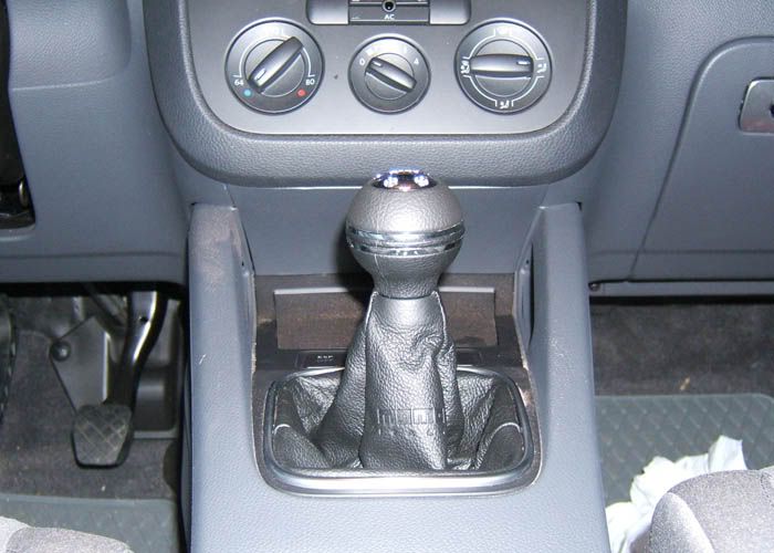 momo boot and shift knob installe VW Vortex Volkswagen Forum