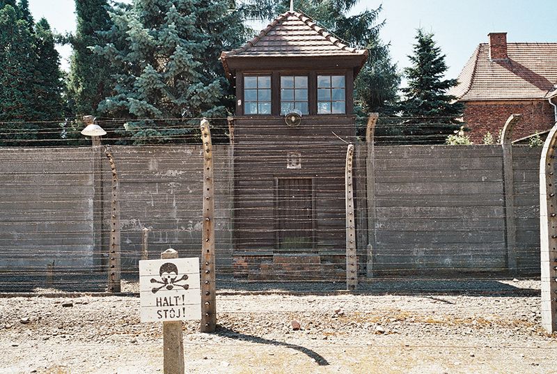  photo Auschwitz3_zpseb021153.jpg