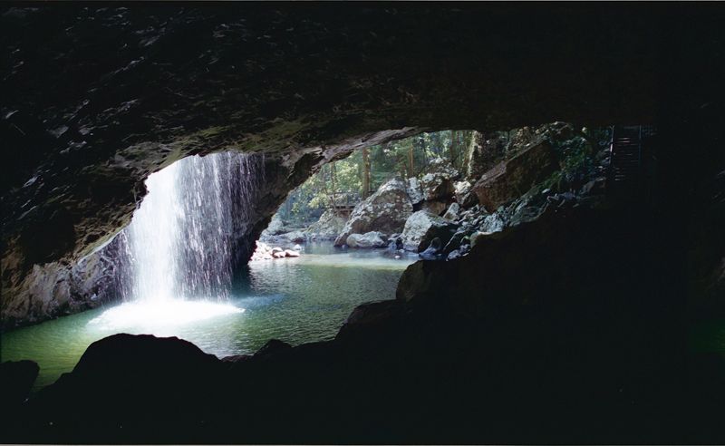 Natural Arch, Byron Bay, National Park, Photography, Nikon FE2, 50mm 1.4 lens, 35mm 1.4 lens, Mountains, Street Master Fresh, Waterfall, Natural Arch waterfall,
