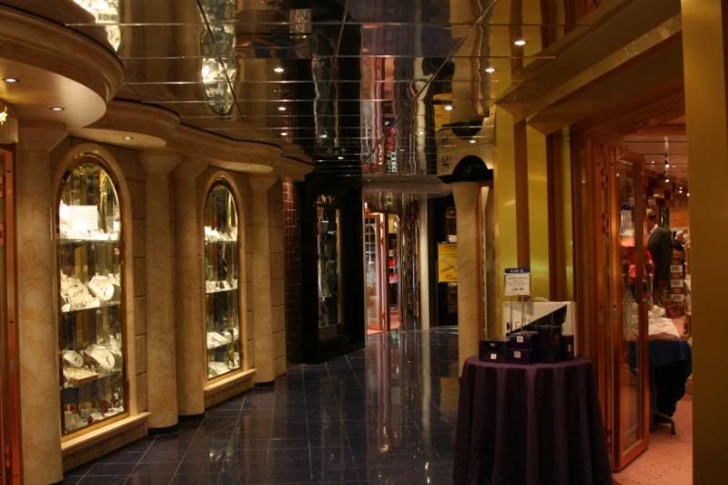 IMAGE: http://i8.photobucket.com/albums/a3/alpine192/canon%20carnival%20pics%2010-18-08/canonpics10-12-08925.jpg