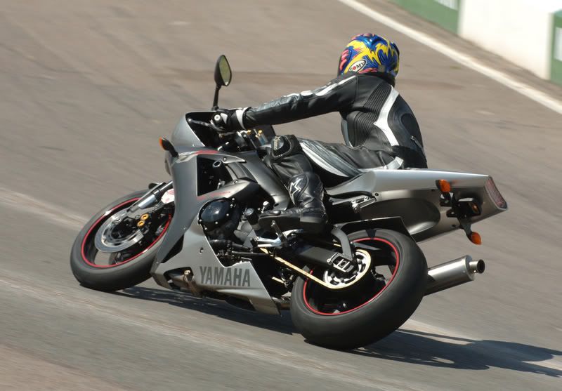 MalloryTrackDay26-7-08d.jpg