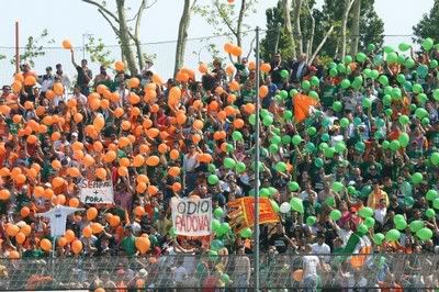Hinchas_Venezia.jpg