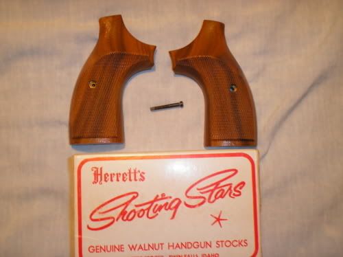 F S Nos Checkered Ruger Speed Six Herretts Shooting Star