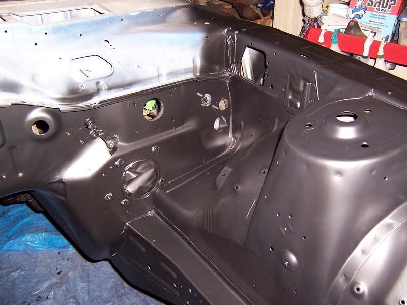 Paintedbottomandenginebay016.jpg