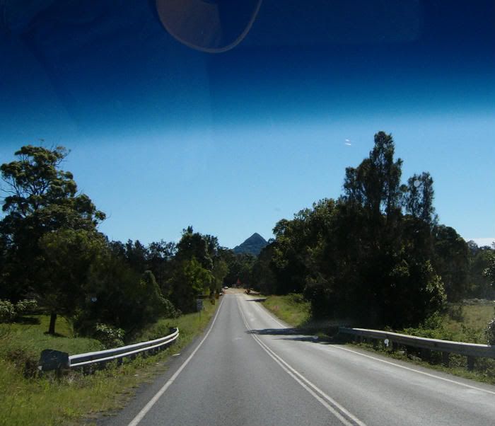 mullumpproadinMtChincogan.jpg