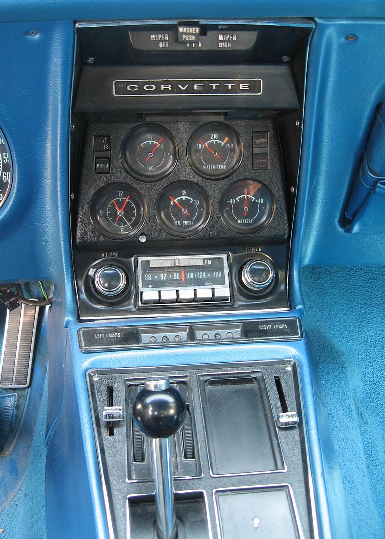 Stingray_Interior_02.jpg