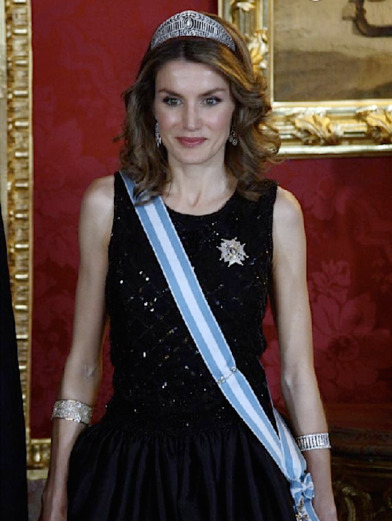  photo LETIZIA PRCSS - 20090302 - SV FROM - RUSSIA - GALA DINNER_zpss1ayn8rk.png