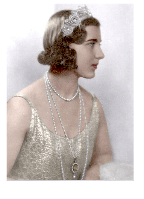  photo 1 - INGRID PRCSS SWD - 1935 - PORTRAIT BEFORE LEAVING SWEDEN TO DANEMARK WEDDING_zpseotjmeug.png