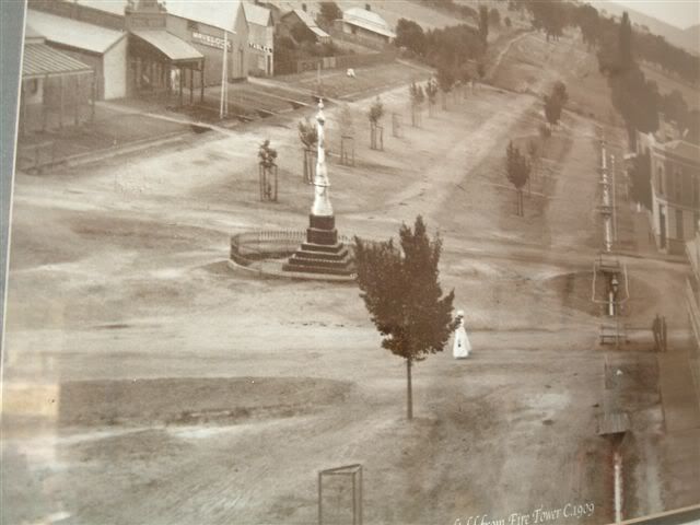 http://i8.photobucket.com/albums/a40/dadpad/Mansfield1909.jpg