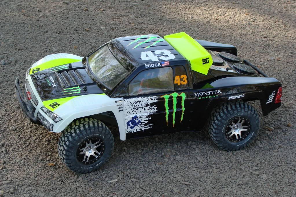 Here's my take on what the DC shoes Monster Energy truck should look like