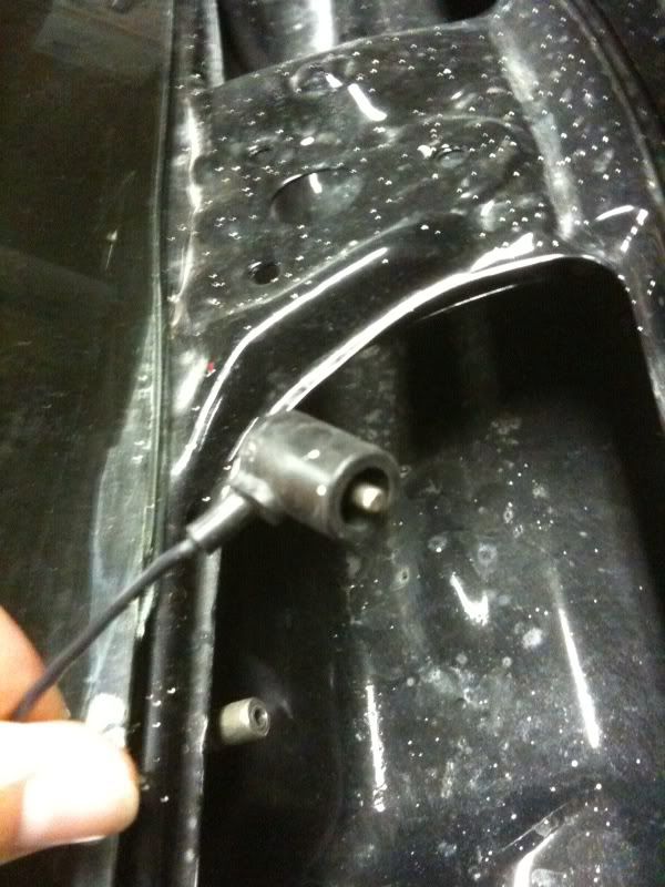 Power antenna stopped working? Look here on how to use the windshield