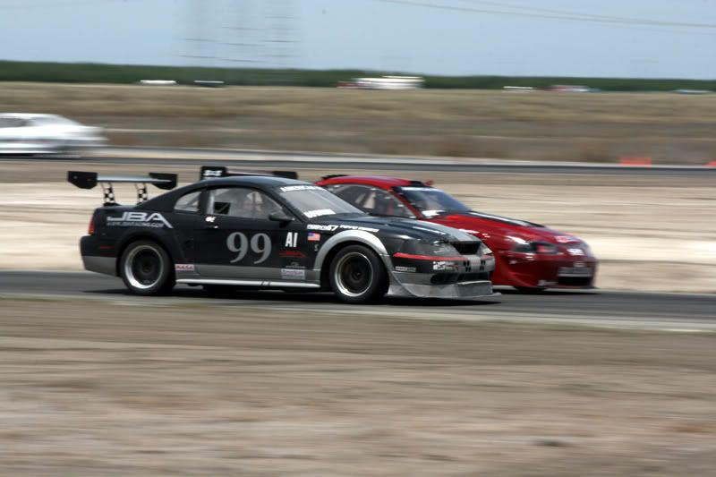 IMAGE: http://i8.photobucket.com/albums/a46/smurfsvt/Buttonwillow/IMG_6980small.jpg