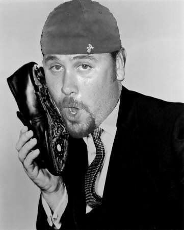 danteshoephone.jpg