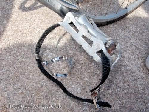 broken metal toe clip fixie fixed gear swansea wales