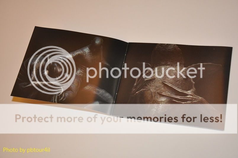 http://i8.photobucket.com/albums/a11/pbtour4il/DVD_COVERS_11/PrometheusHK/Booklet/DSC_1210.jpg