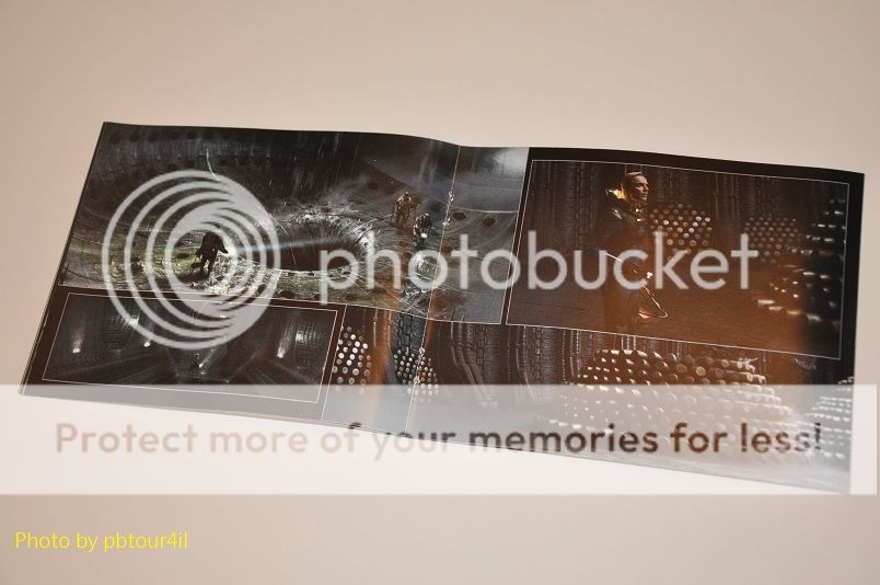 http://i8.photobucket.com/albums/a11/pbtour4il/DVD_COVERS_11/PrometheusHK/Booklet/DSC_1218.jpg