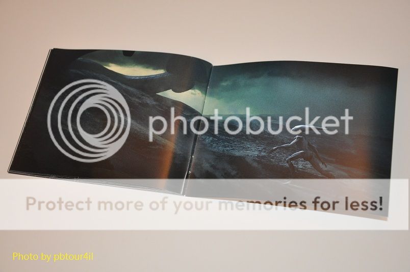 http://i8.photobucket.com/albums/a11/pbtour4il/DVD_COVERS_11/PrometheusHK/Booklet/DSC_1226.jpg