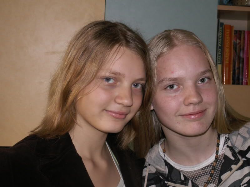 https://i8.photobucket.com/albums/a45/JoJo13_/PICT0011.jpg