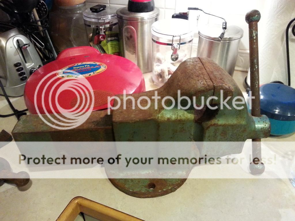 Big old vise identification